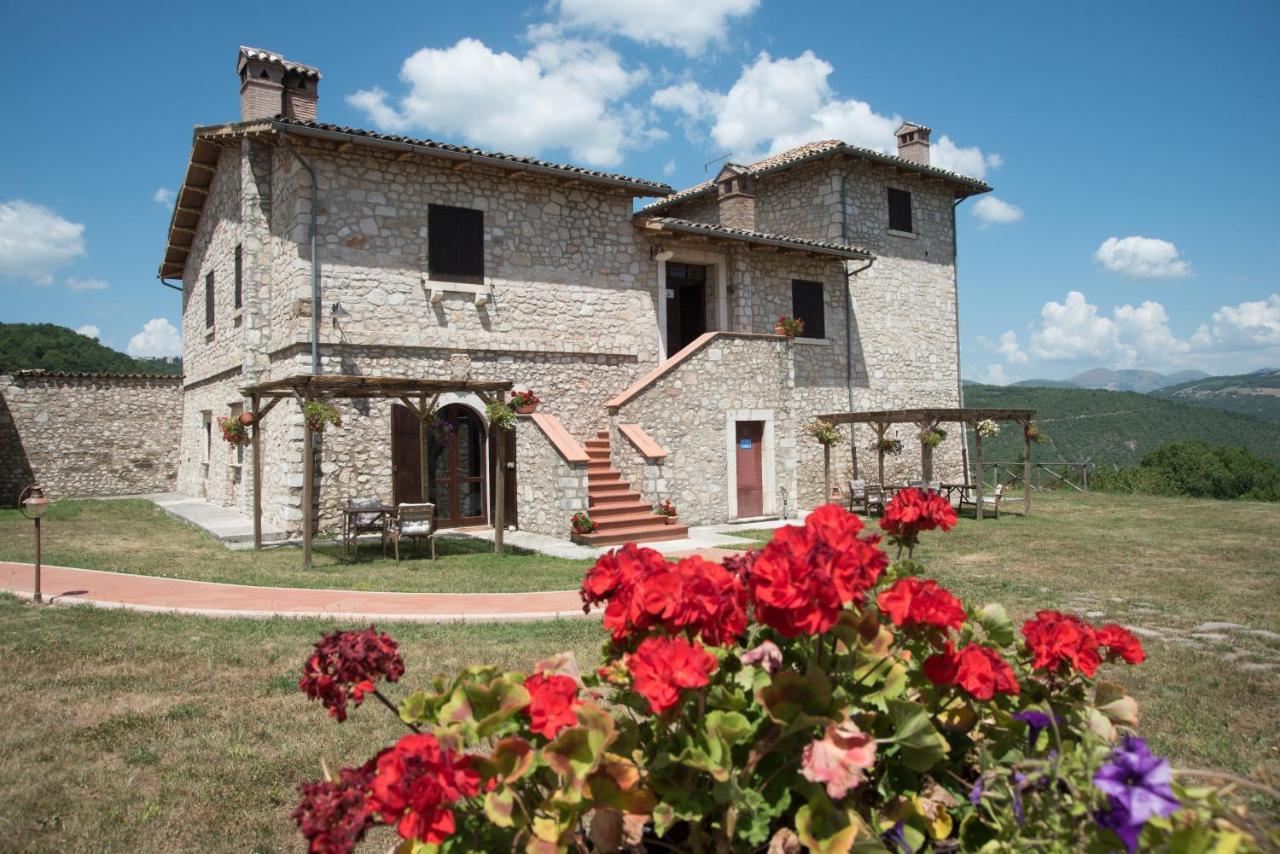 Agriturismo La Commenda-Adults Only Cascia Exterior foto